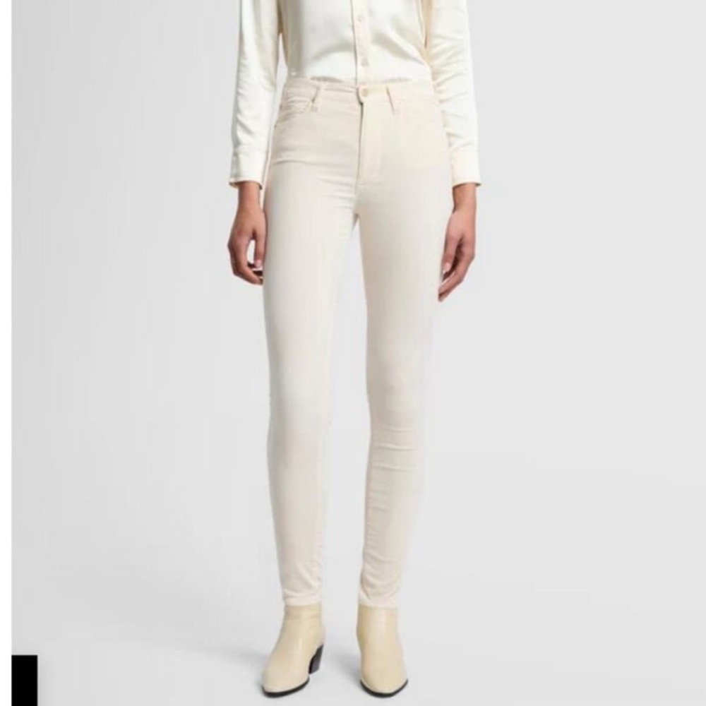 NWT 7 For All Mankind Cream Lightweight Skinny Jeans